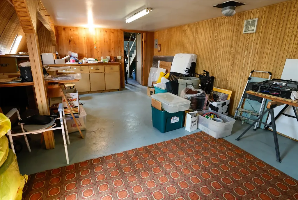 813 S Michigan Street Conrad MT 59425