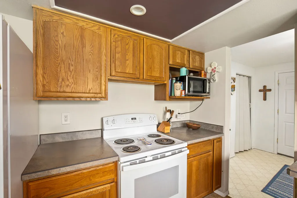 361 5th Lane NE Fairfield MT 59436
