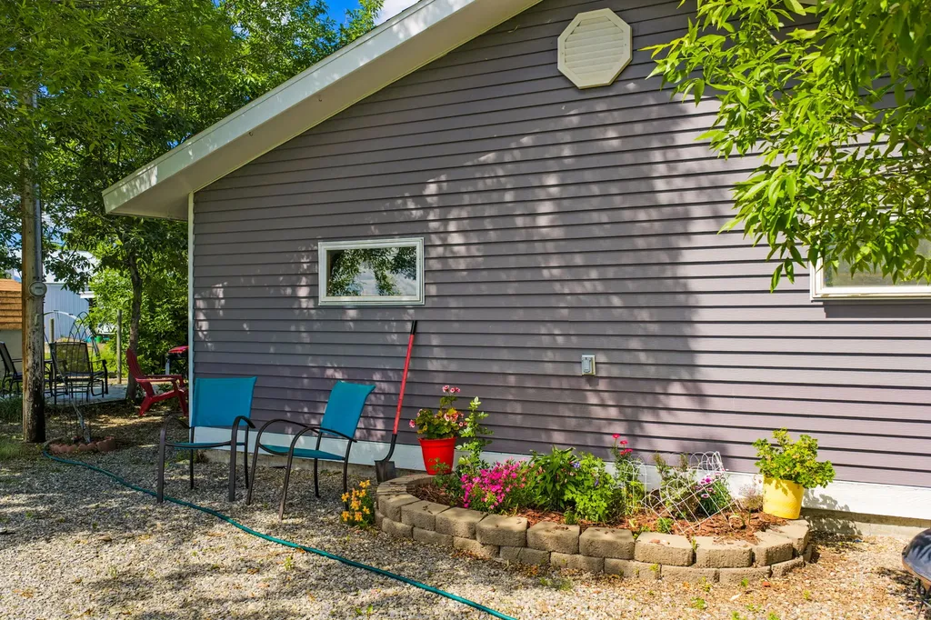 361 5th Lane NE Fairfield MT 59436