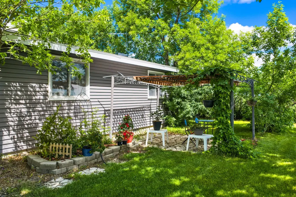 361 5th Lane NE Fairfield MT 59436