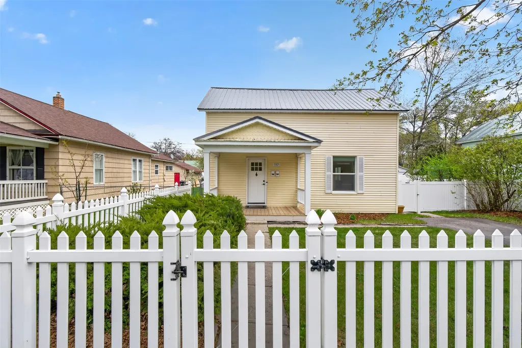 117 3rd Avenue E Kalispell MT 59901