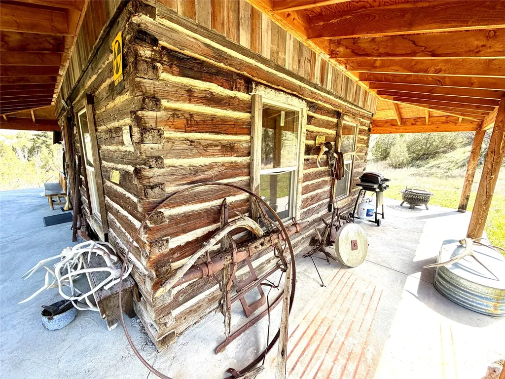 1847 Maudlow Road Belgrade MT 59714