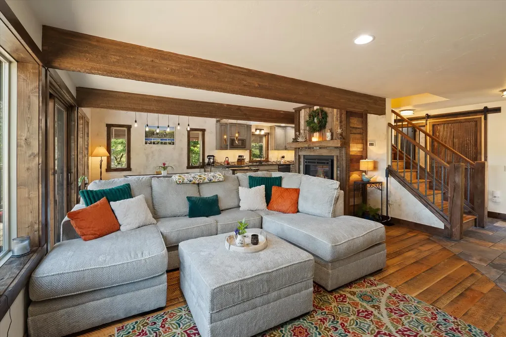 675 Beaver Lake Road Whitefish MT 59937