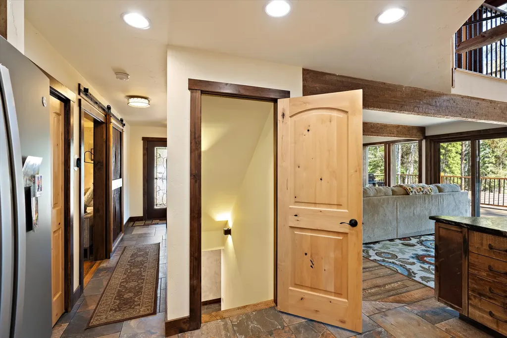 675 Beaver Lake Road Whitefish MT 59937