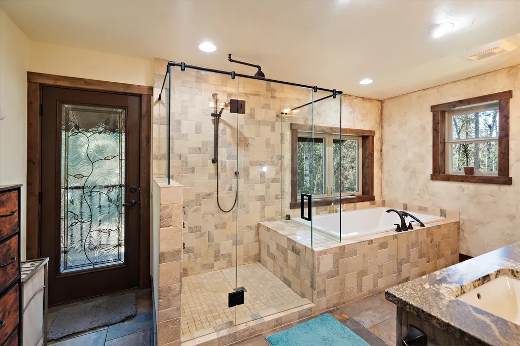 675 Beaver Lake Road Whitefish MT 59937