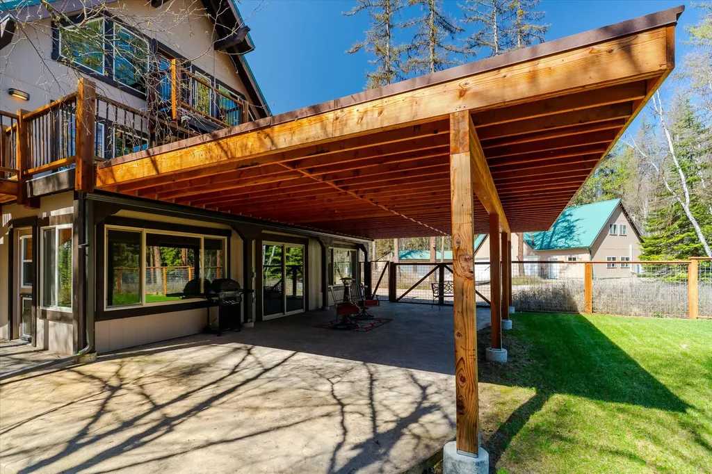 675 Beaver Lake Road Whitefish MT 59937