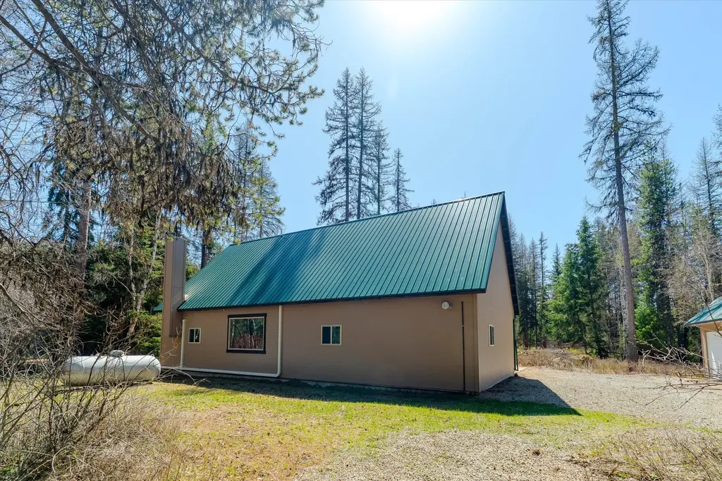 675 Beaver Lake Road Whitefish MT 59937