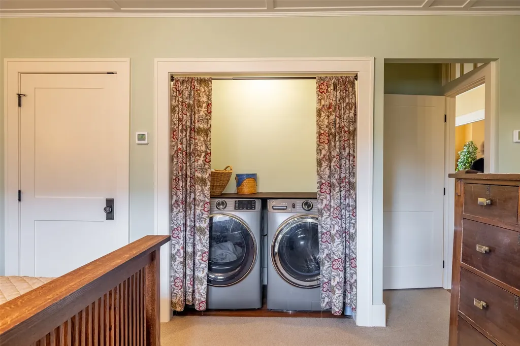921 Monroe Avenue Helena MT 59601