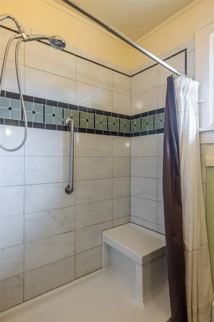 921 Monroe Avenue Helena MT 59601