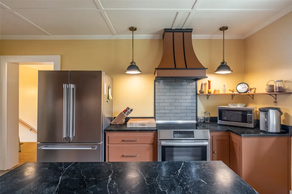 921 Monroe Avenue Helena MT 59601