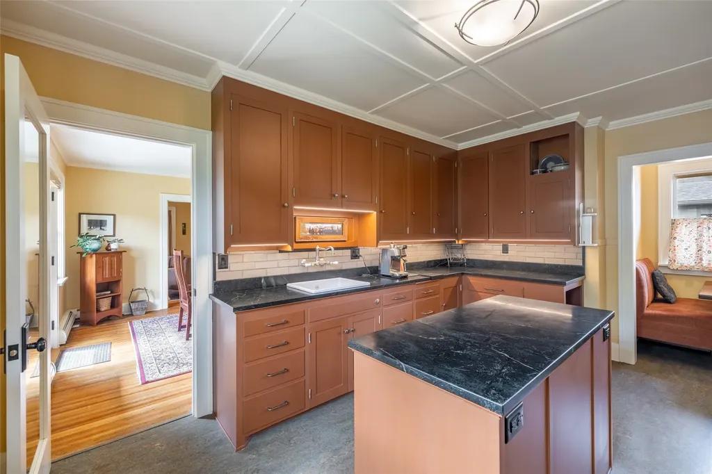 921 Monroe Avenue Helena MT 59601