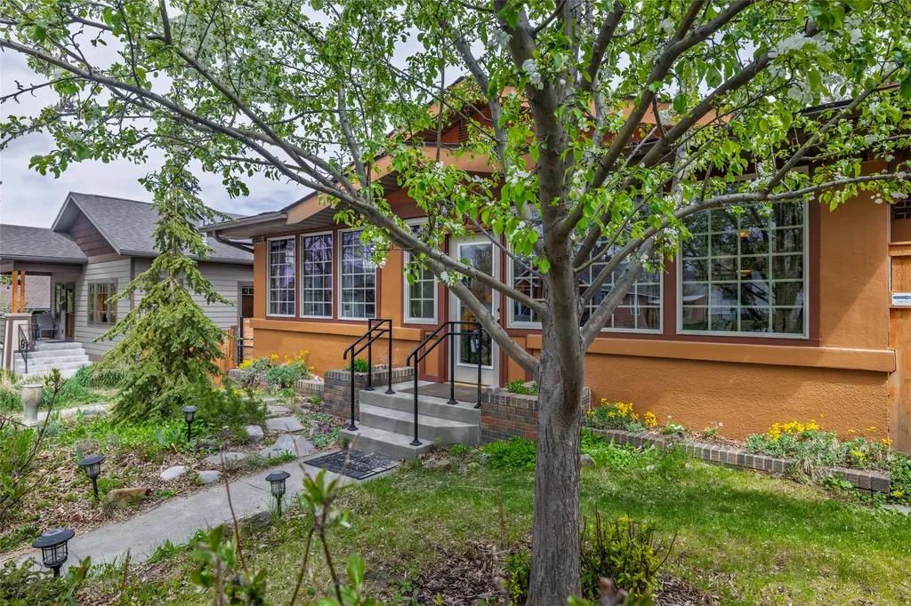 921 Monroe Avenue Helena MT 59601
