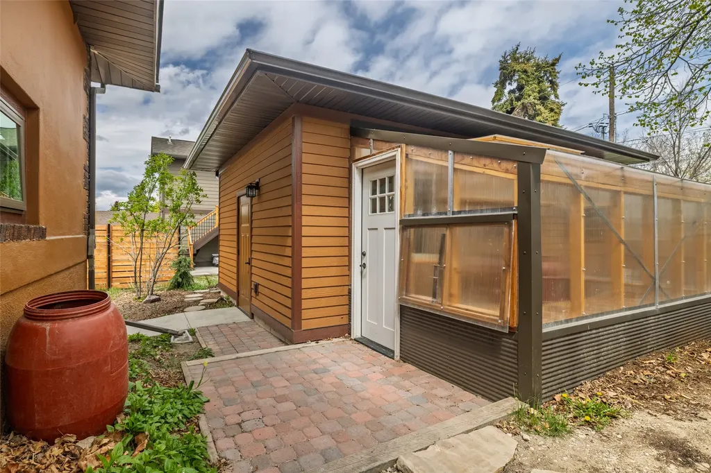 921 Monroe Avenue Helena MT 59601