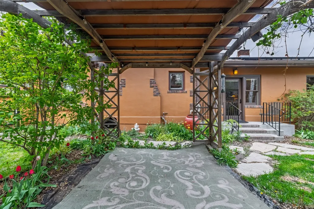 921 Monroe Avenue Helena MT 59601