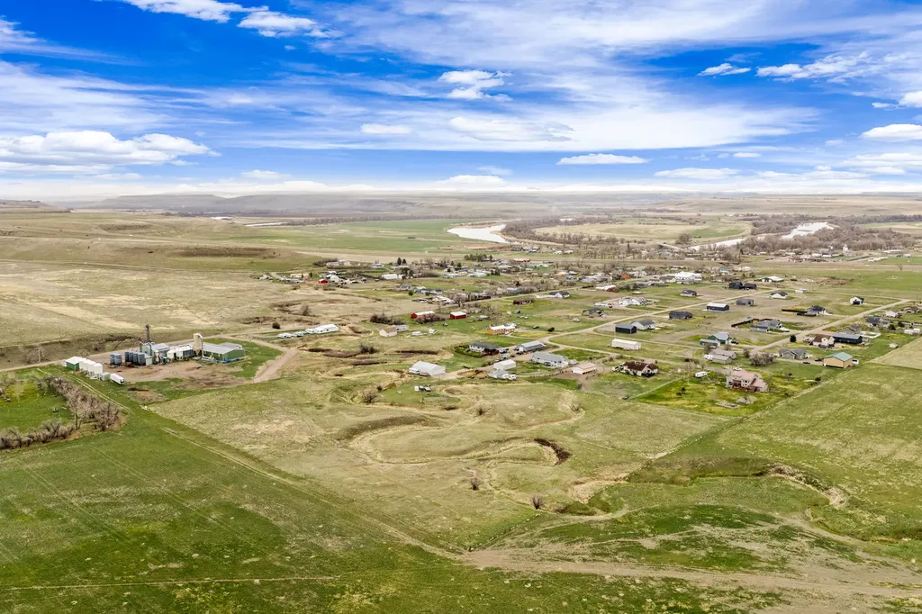 47 Caragana Drive Ulm MT 59485