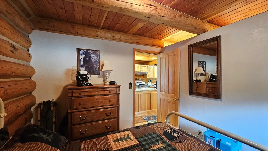 11289 Stemple Pass Road Lincoln MT 59639
