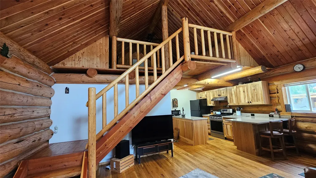 11289 Stemple Pass Road Lincoln MT 59639