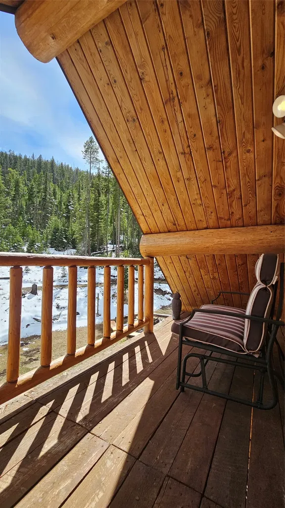 11289 Stemple Pass Road Lincoln MT 59639