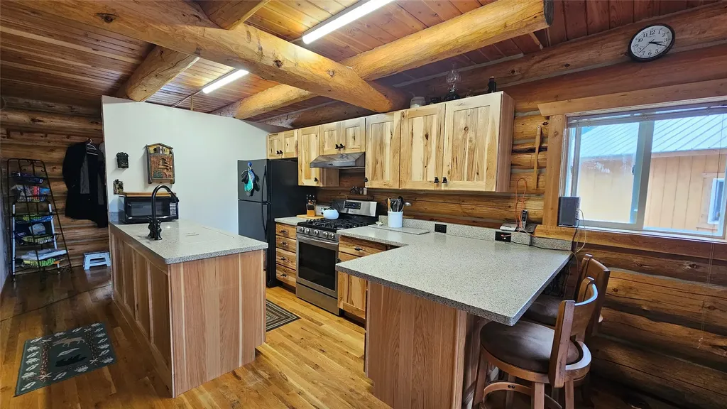 11289 Stemple Pass Road Lincoln MT 59639