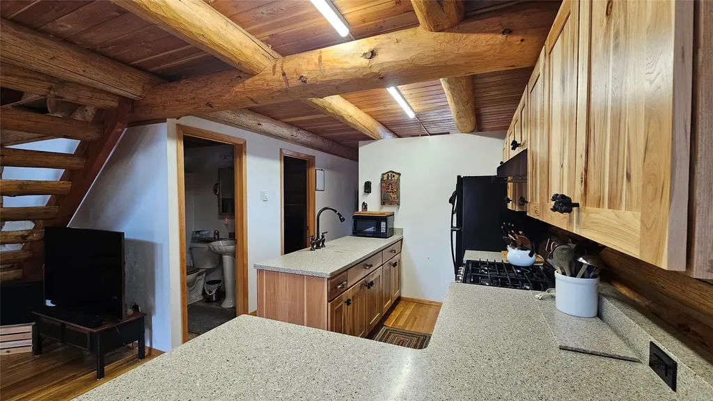 11289 Stemple Pass Road Lincoln MT 59639