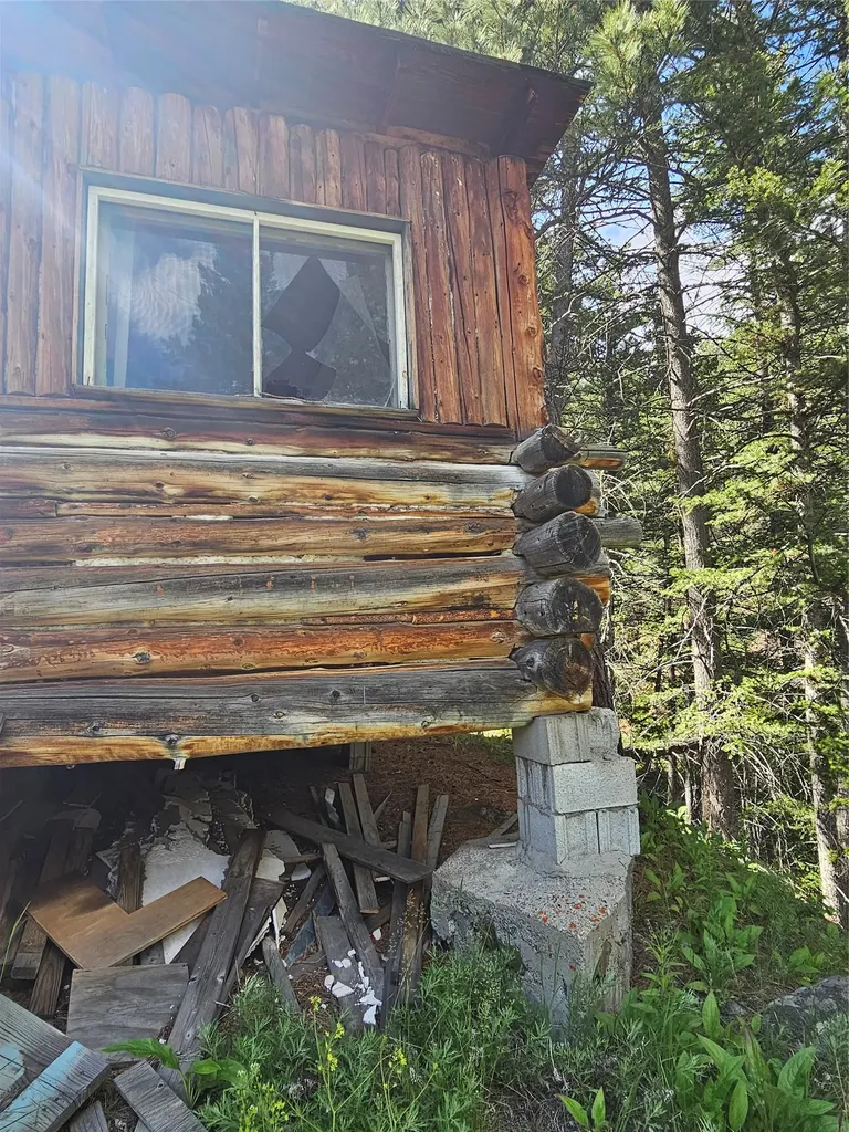 37 Outer Loop Road Cascade MT 59421