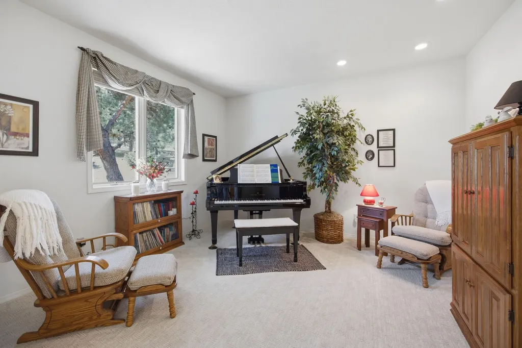 328 Westhills Way Hamilton MT 59840
