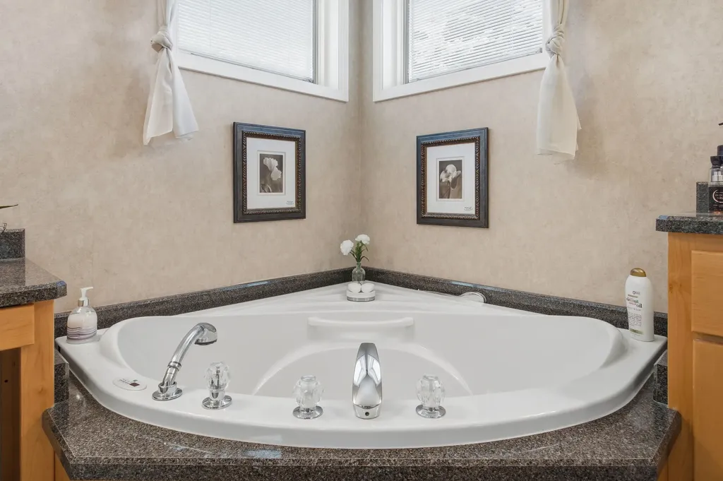 328 Westhills Way Hamilton MT 59840