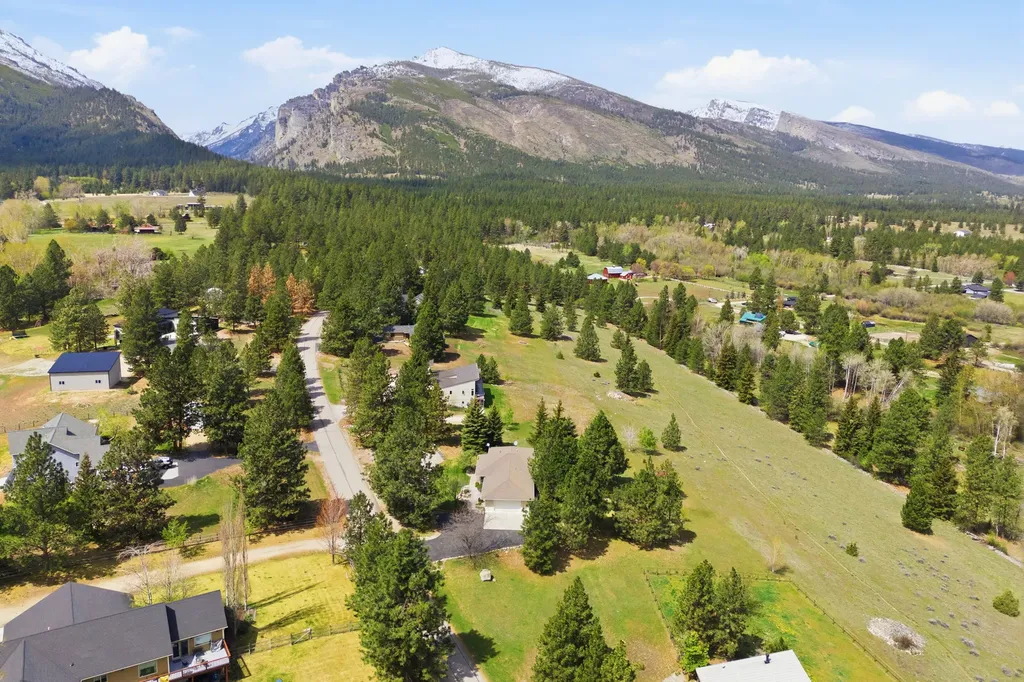 328 Westhills Way Hamilton MT 59840
