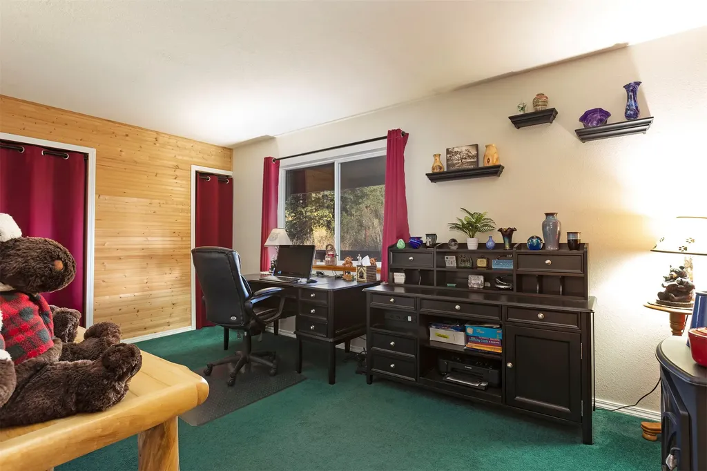499 Bunkhouse Road Darby MT 59829