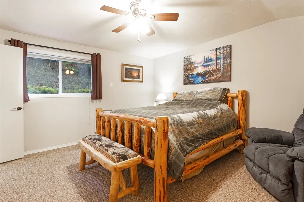 499 Bunkhouse Road Darby MT 59829