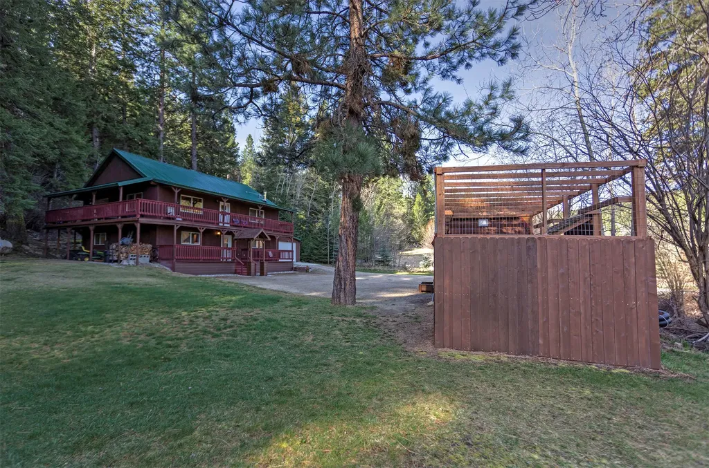 499 Bunkhouse Road Darby MT 59829