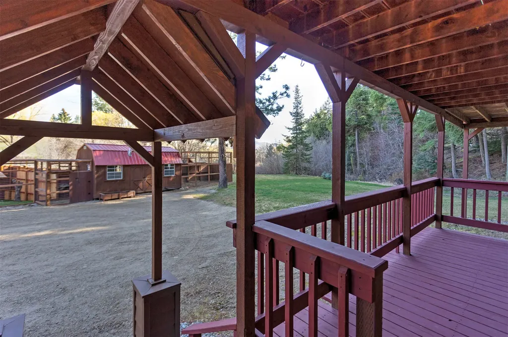 499 Bunkhouse Road Darby MT 59829
