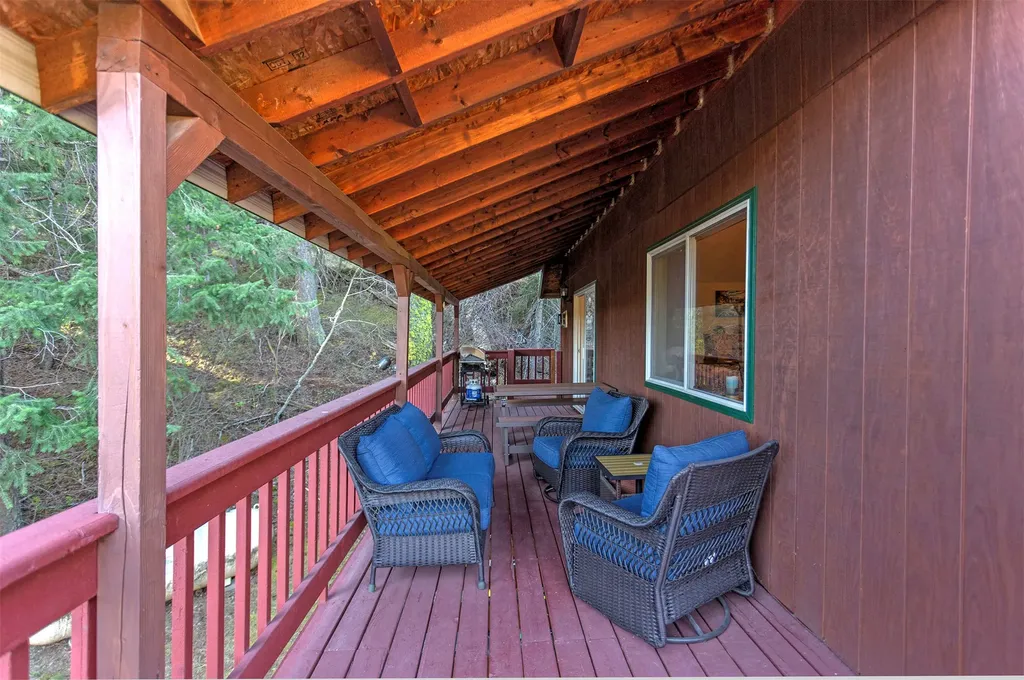 499 Bunkhouse Road Darby MT 59829