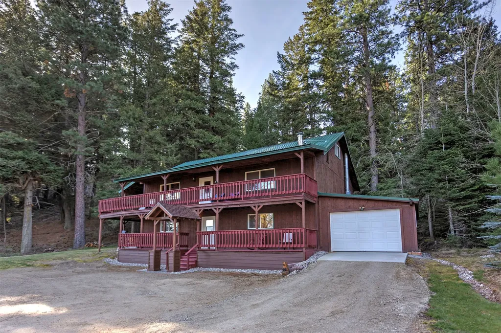 499 Bunkhouse Road Darby MT 59829