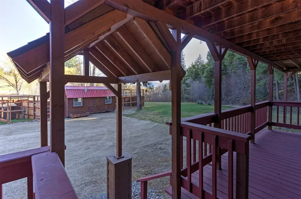 499 Bunkhouse Road Darby MT 59829