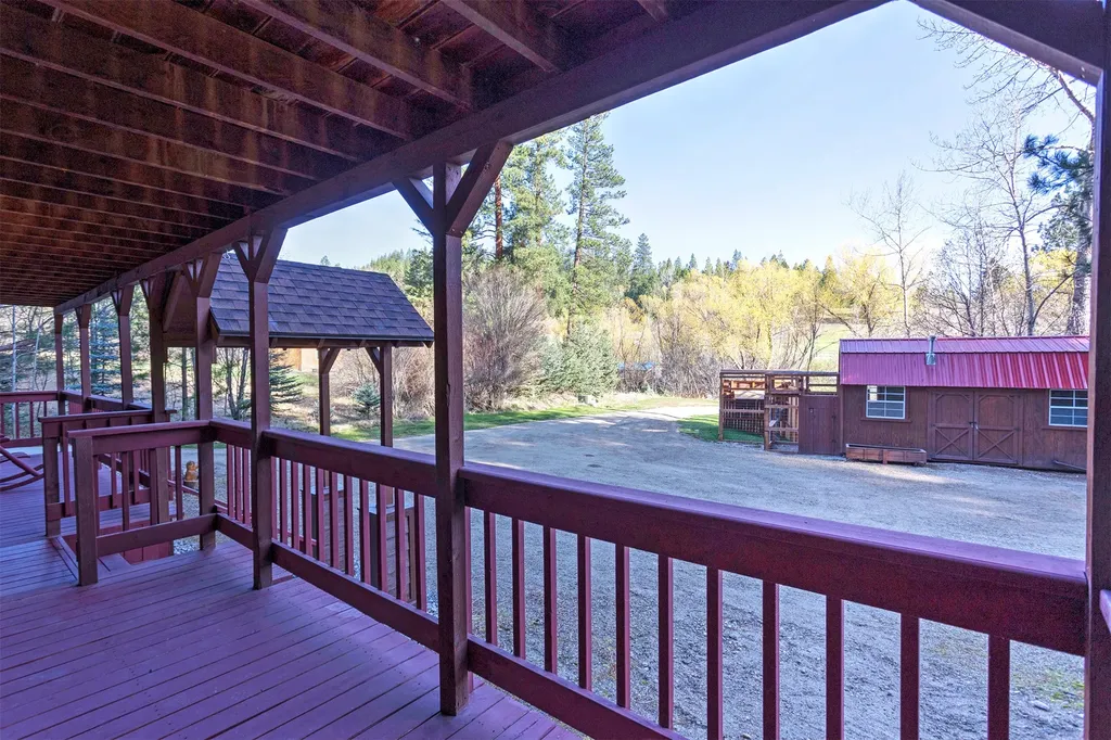 499 Bunkhouse Road Darby MT 59829