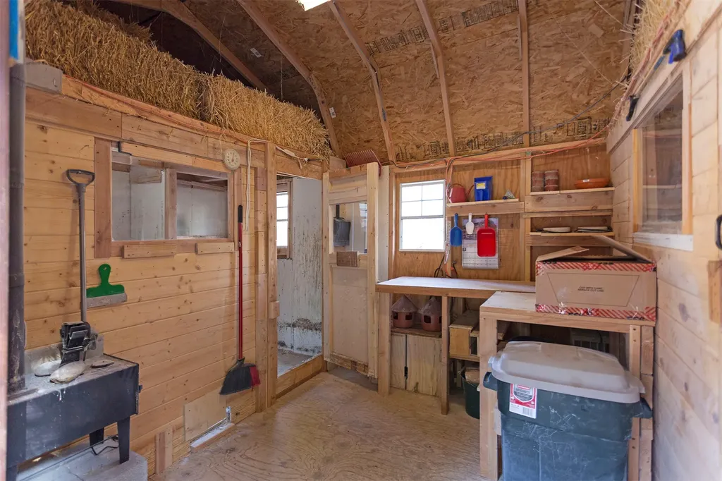 499 Bunkhouse Road Darby MT 59829