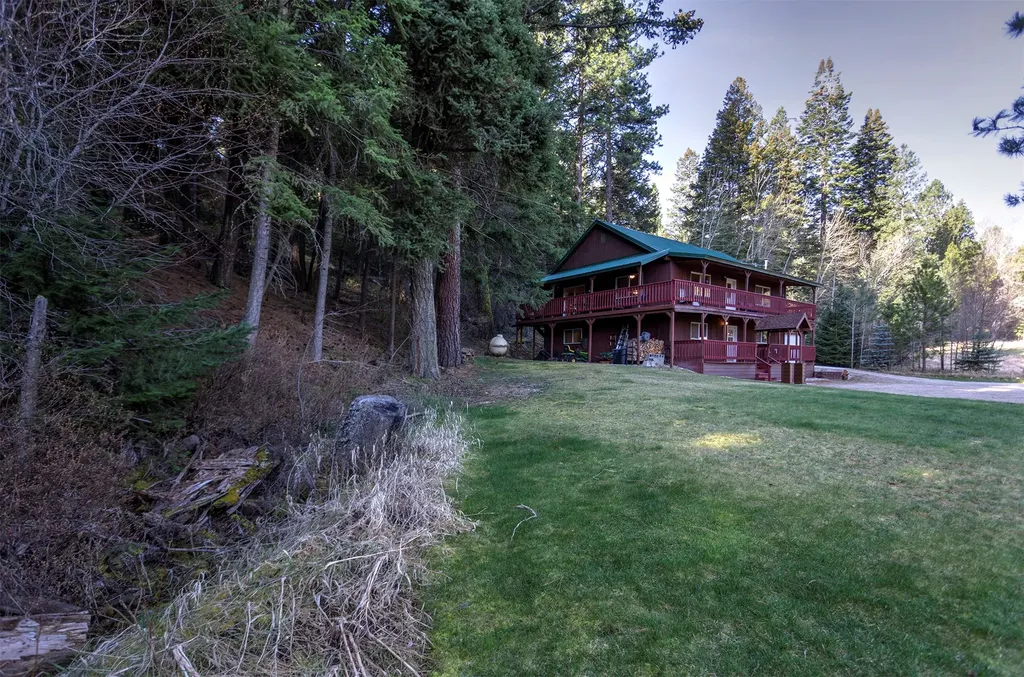 499 Bunkhouse Road Darby MT 59829