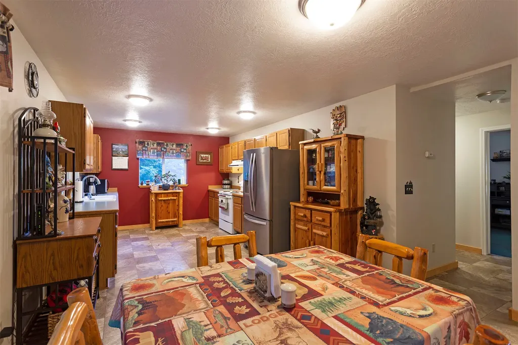 499 Bunkhouse Road Darby MT 59829
