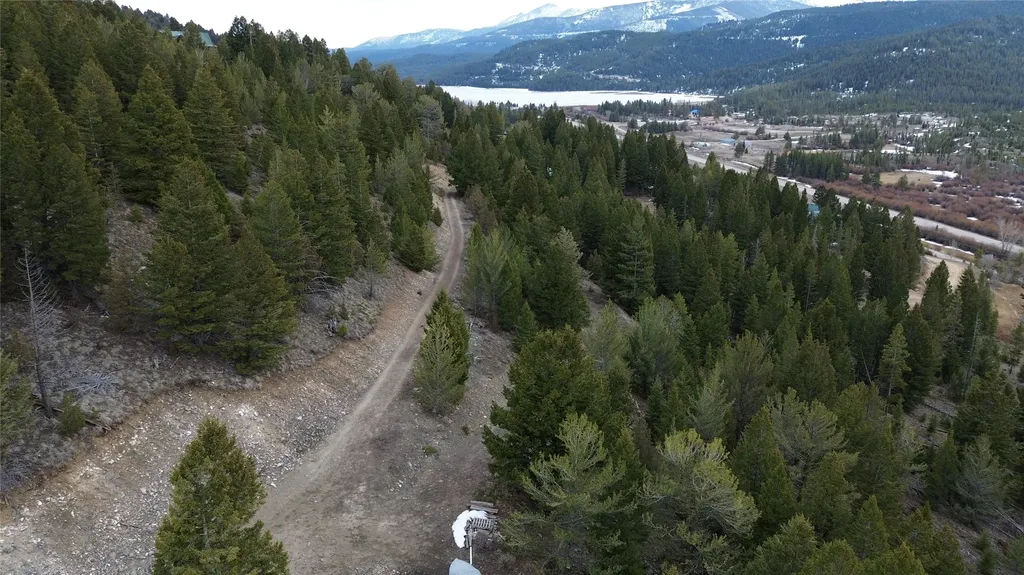 Tract J Shoot The Moon Lane Anaconda MT 59711