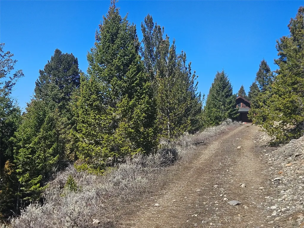 Tract J Shoot The Moon Lane Anaconda MT 59711