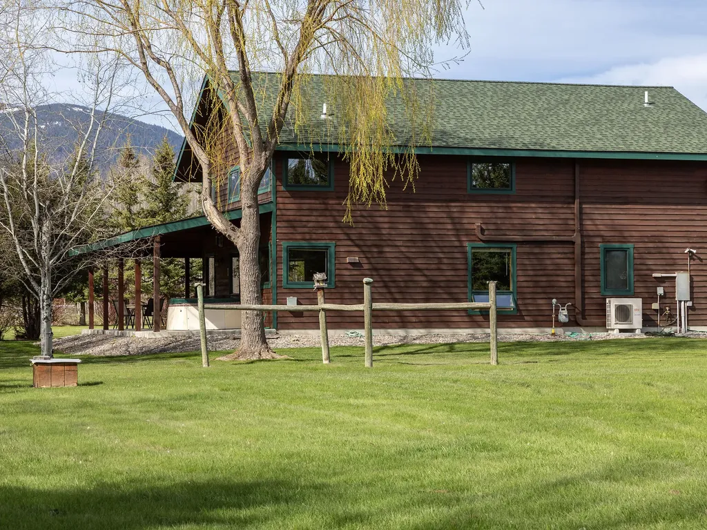 1455 E Edgewood Drive Whitefish MT 59937