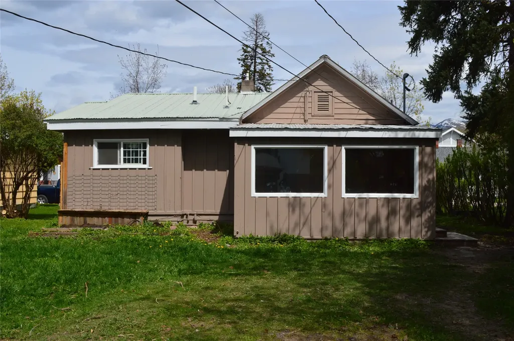 1027 E 2nd Street Whitefish MT 59937