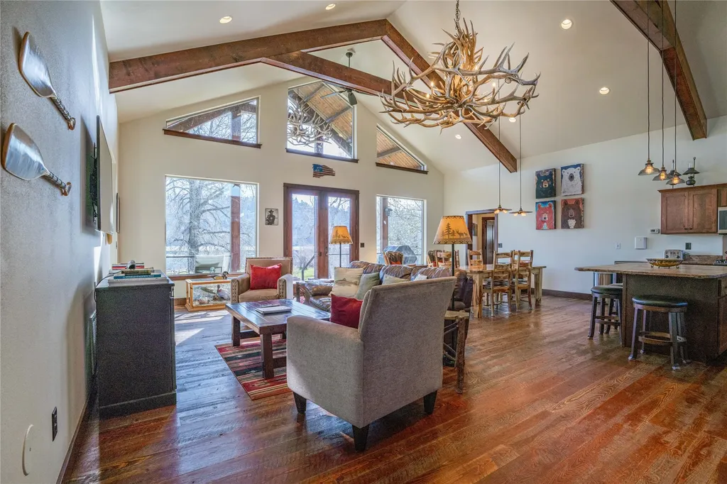 159 Barnes Lane Wolf Creek MT 59648