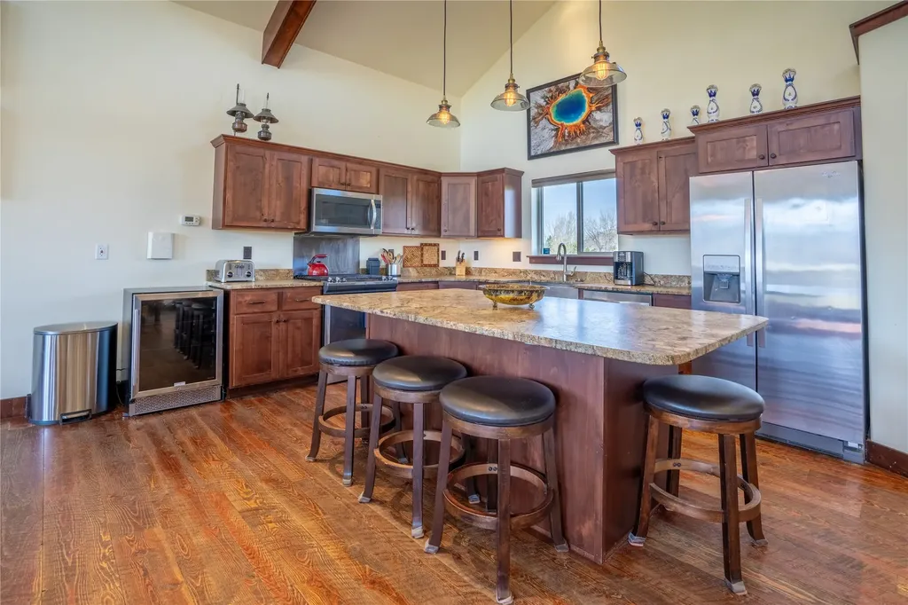 159 Barnes Lane Wolf Creek MT 59648