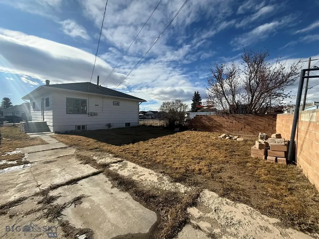 1630 Phillips Avenue Butte MT 59701