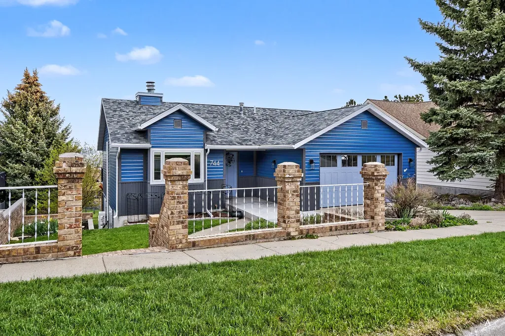 744 S California Street Helena MT 59601