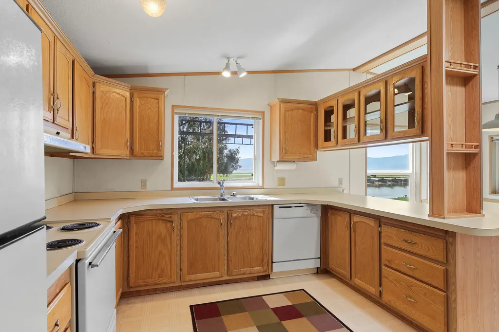 112 Parkway Avenue Bigfork MT 59911