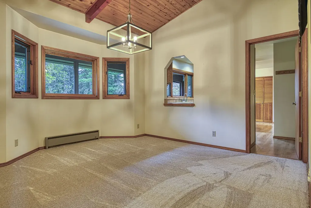 71 Four Corners Road N Heron MT 59844