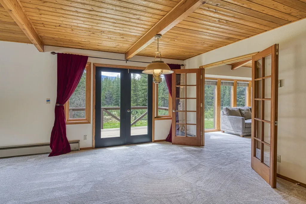 71 Four Corners Road N Heron MT 59844